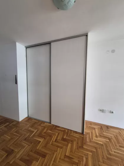 Janka Čmelika | 4zida.rs