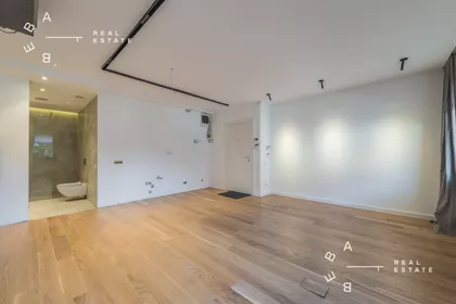 Crveni Krst Vračar | 4zida.rs