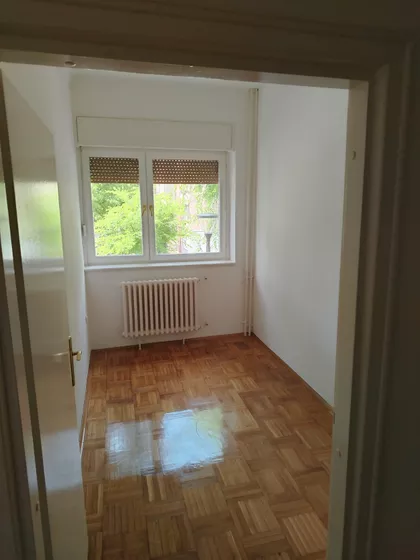 Šenoina 9 | 4zida.rs
