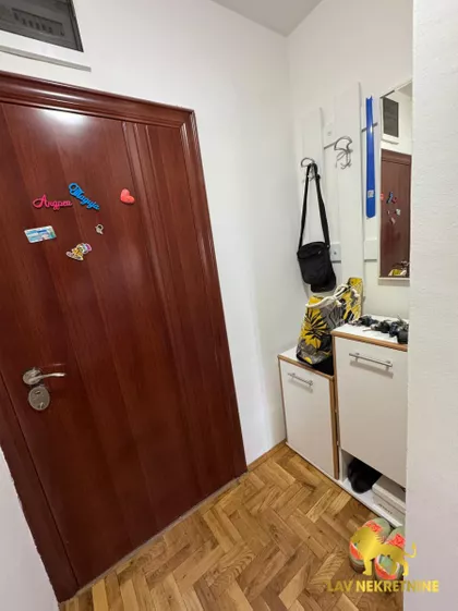 POLGAR ANDRAŠA | 4zida.rs
