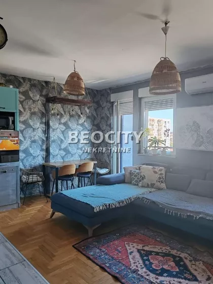 Polgar Andrasa | 4zida.rs