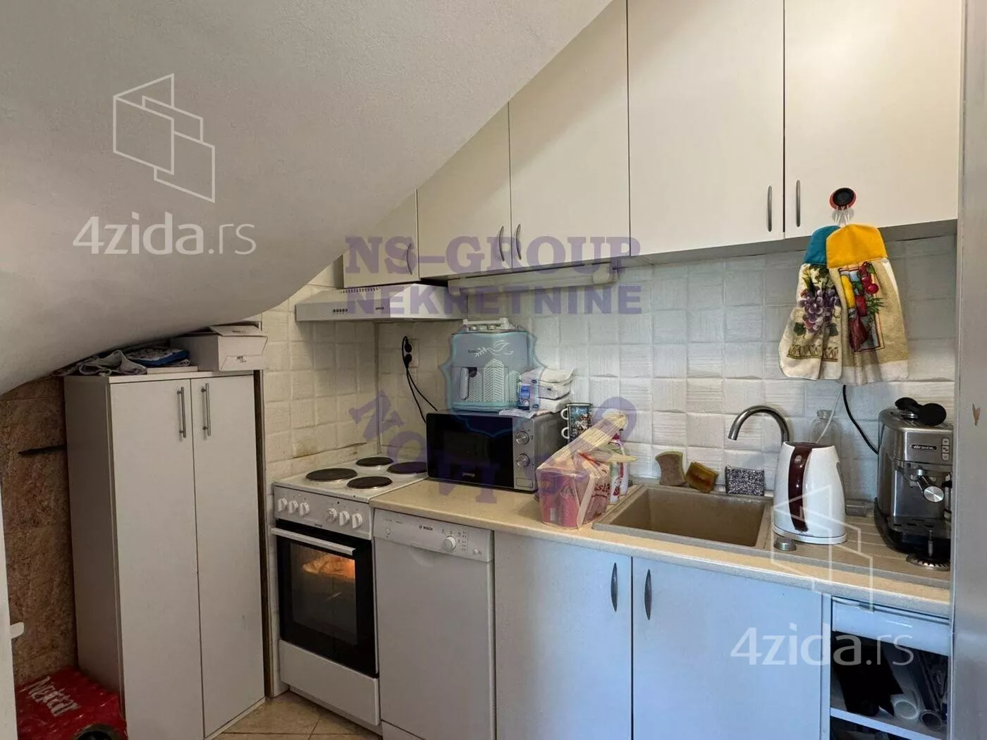 Četvoroiposoban stan | 4zida