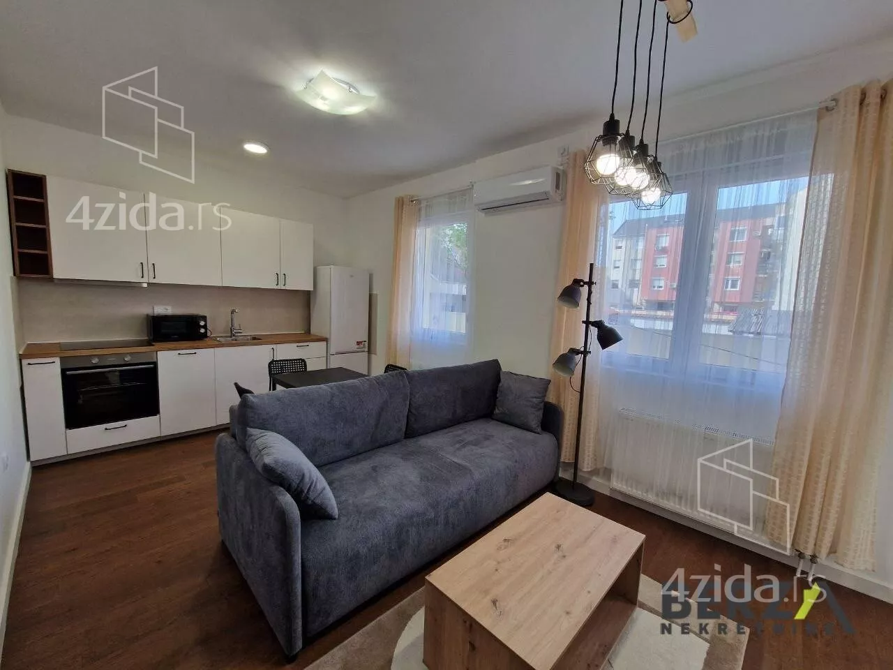 Jednoiposoban stan | 4zida