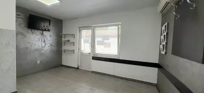 Tošin Bunar | 4zida.rs