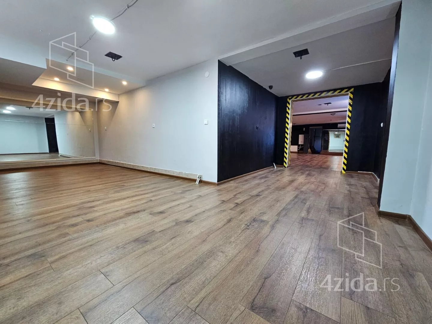 Poslovni prostor | 4zida