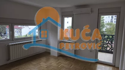 Prvomajska | 4zida.rs