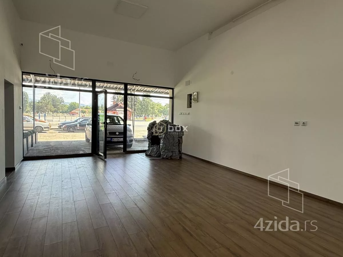 Poslovni prostor | 4zida