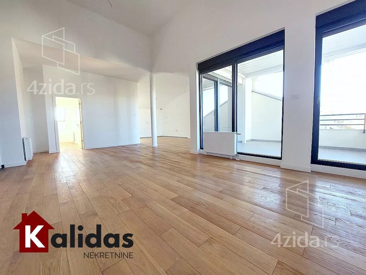 Petosoban stan | 4zida