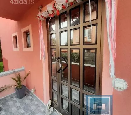 Kuća | 4zida