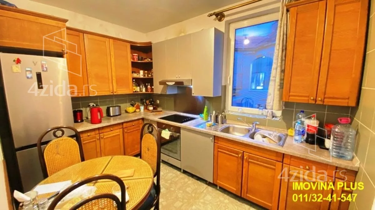 Petosoban stan | 4zida