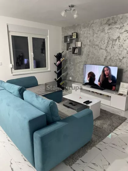 Cara Dušana | 4zida.rs