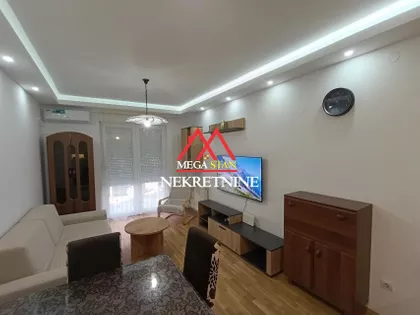 Vuka Karadžića | 4zida.rs