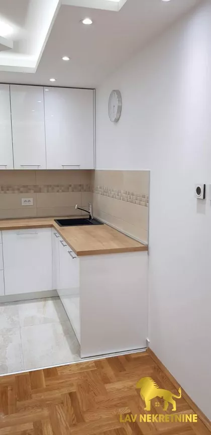 BRAĆE RIBNIKAR | 4zida.rs