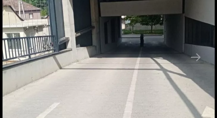 Parking | 4zida