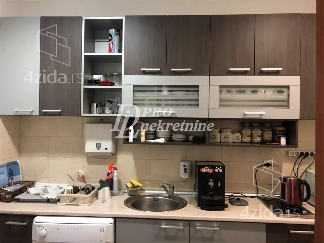 Kancelarija | 4zida
