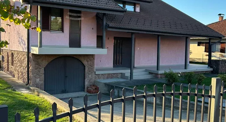 3-etažna kuća | 4zida