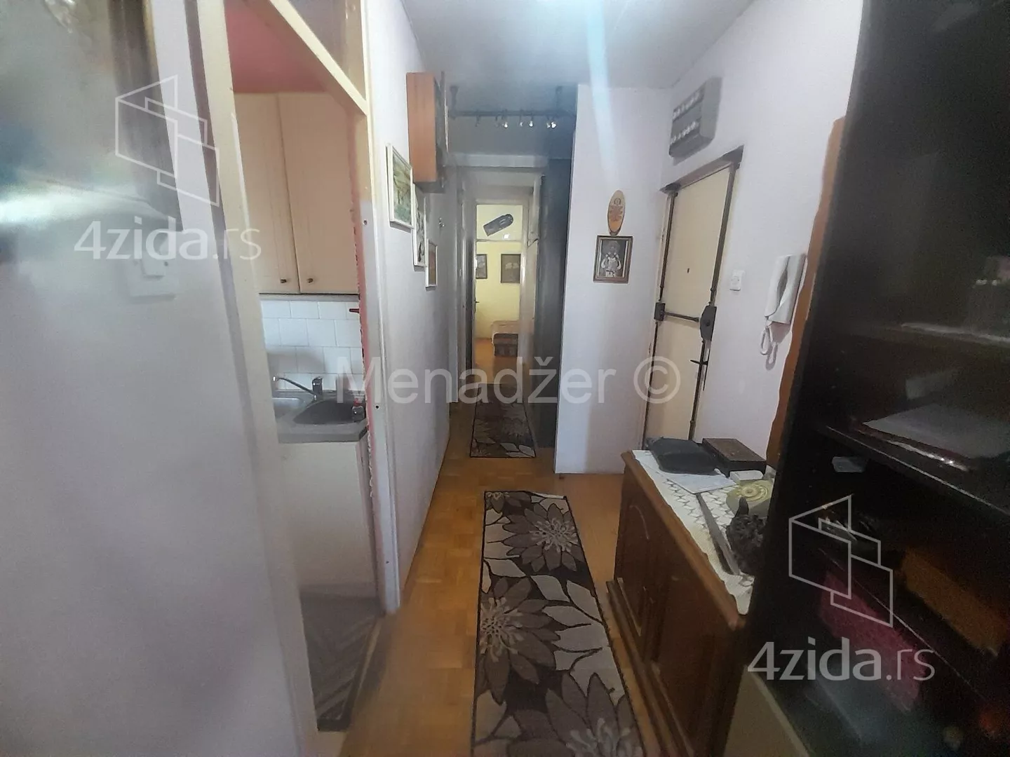 Troiposoban stan | 4zida