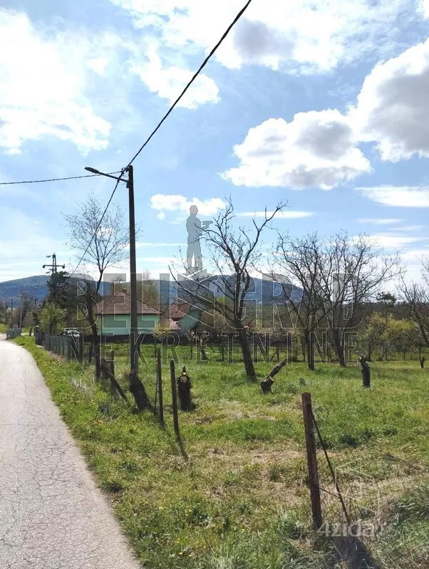 Plac | 4zida