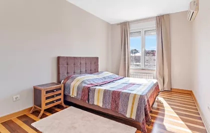 Zeleni Venac | 4zida.rs