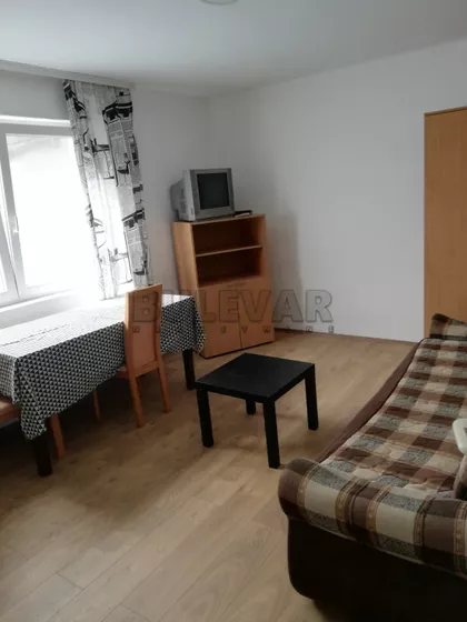 Prvomajska | 4zida.rs