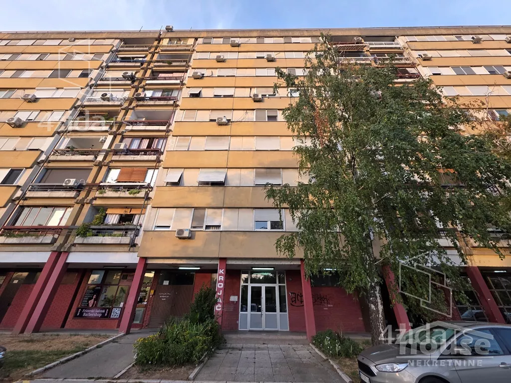 Troiposoban stan | 4zida