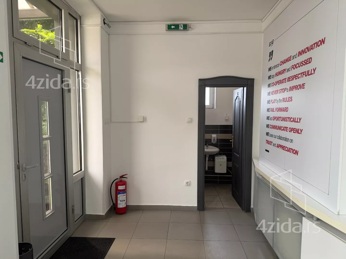 Poslovni prostor | 4zida