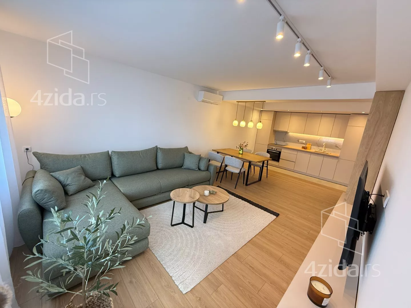 Jednoiposoban stan | 4zida