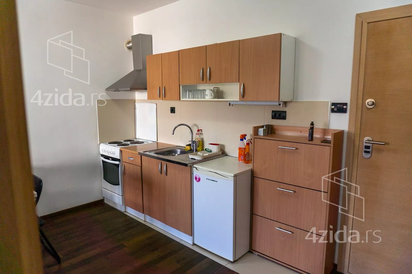 Jednoiposoban stan | 4zida