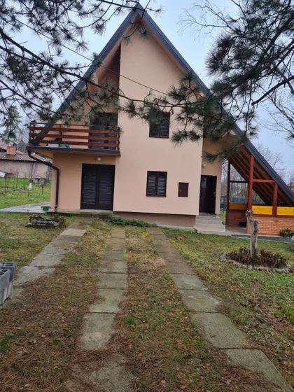 Šumadijska 9 | 4zida.rs