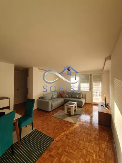 Bulevar Cara Lazara | 4zida.rs