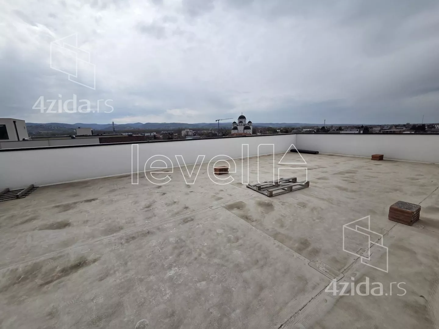 Petosoban stan | 4zida