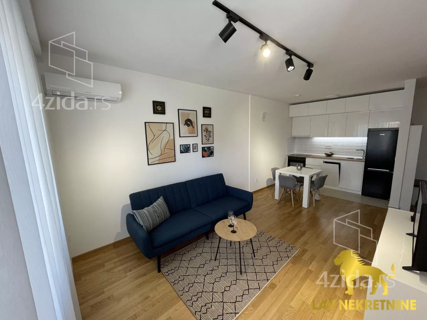 Jednoiposoban stan | 4zida