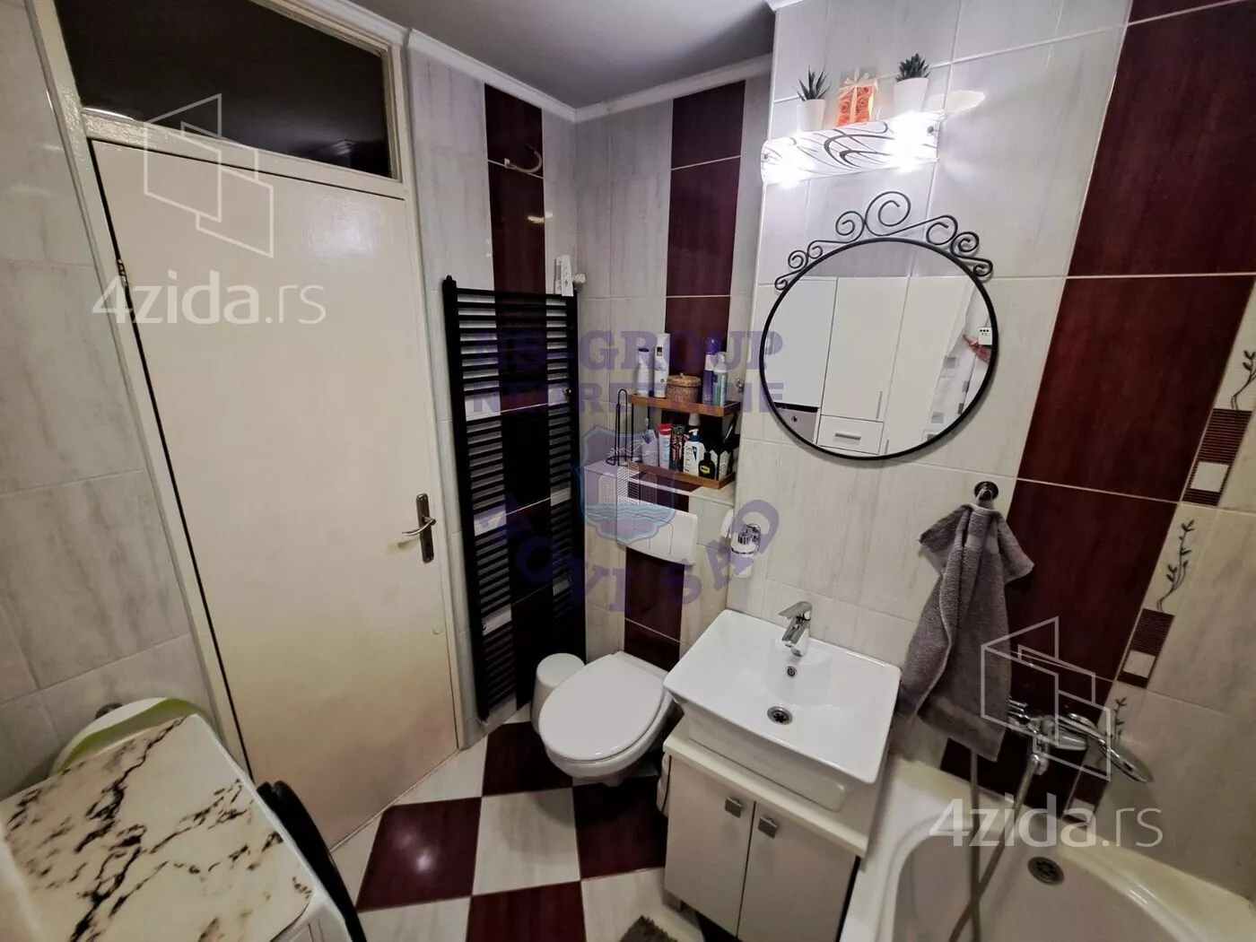 Troiposoban stan | 4zida