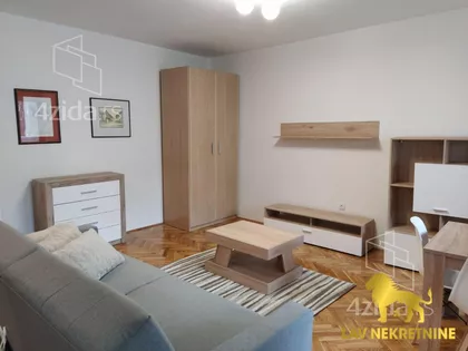PETRA DRAPŠINA | 4zida.rs