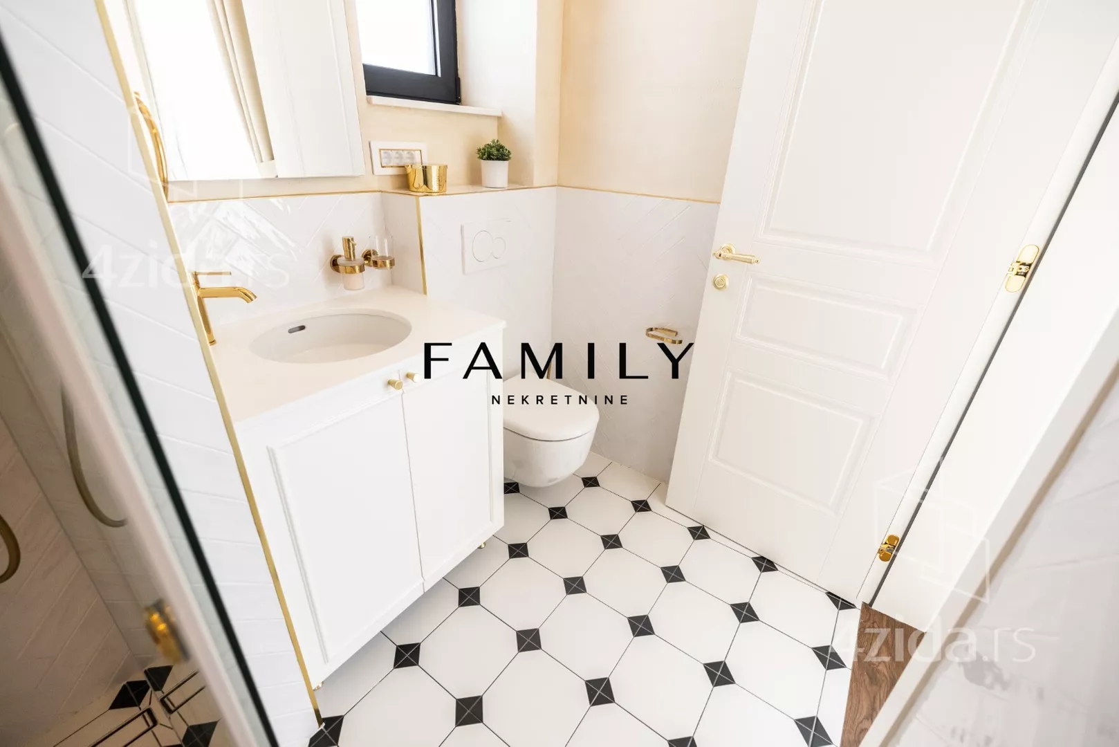 Četvorosoban stan | 4zida