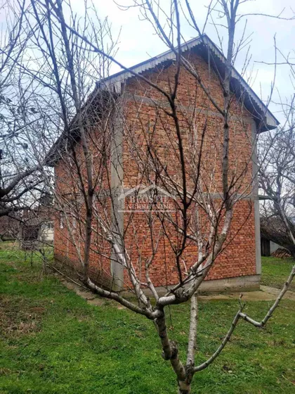 Ustanička | 4zida.rs
