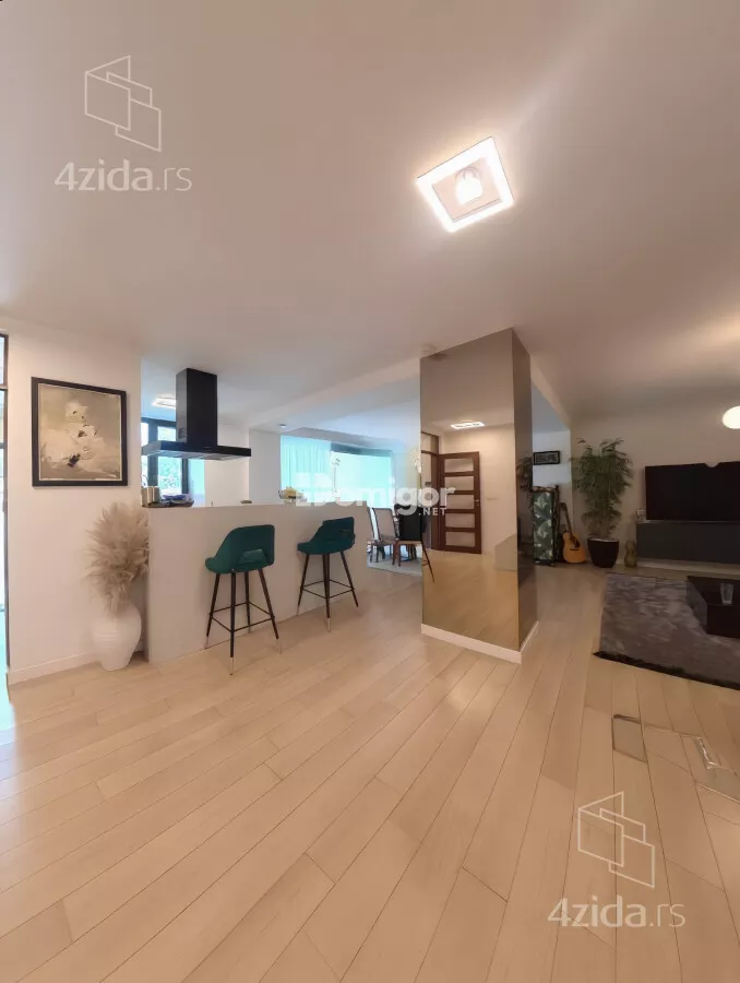 Kuća | 4zida