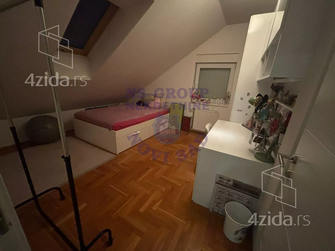 Četvoroiposoban stan | 4zida