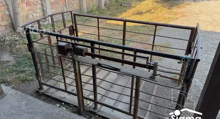 Stovarište | 4zida
