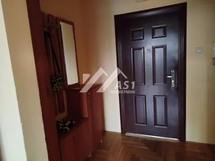 Feješ Klare | 4zida.rs