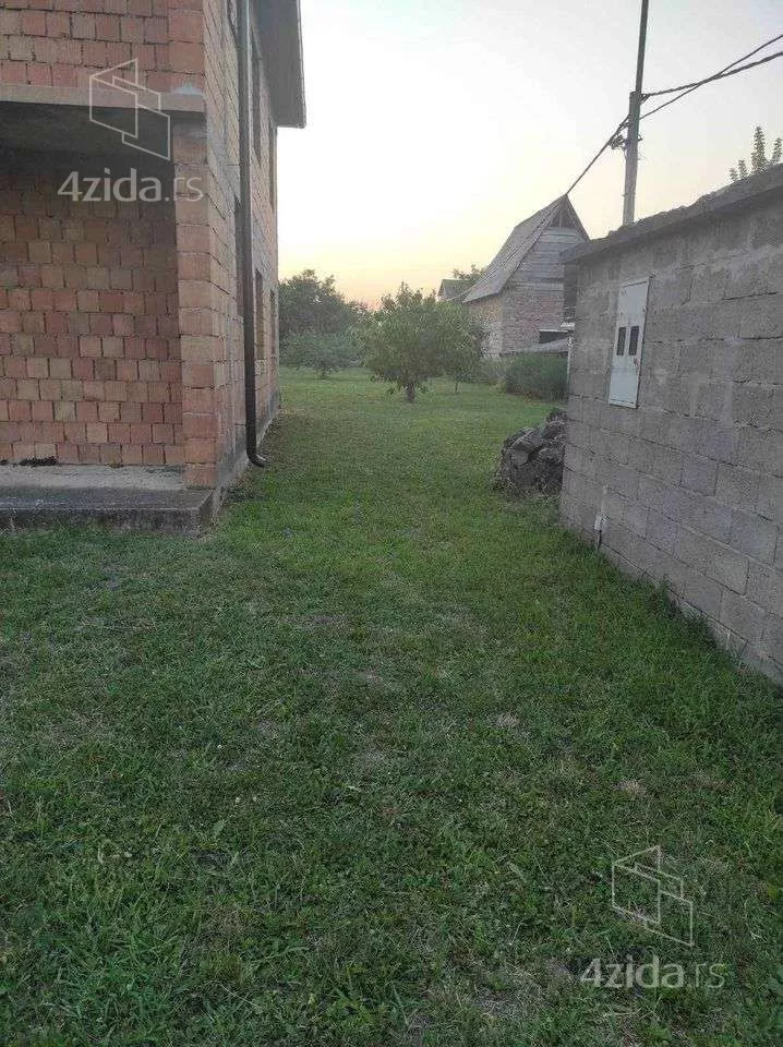 3-etažna kuća | 4zida