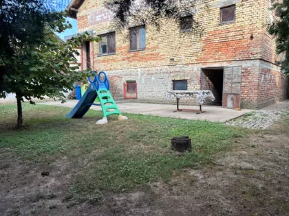 Ivana Sarića 38 | 4zida.rs