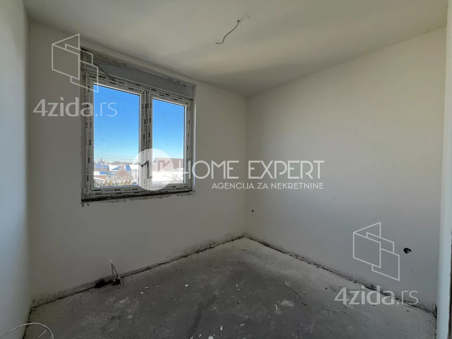 Šestosoban stan | 4zida