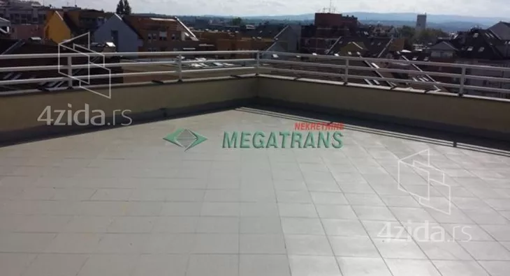 Petosoban stan | 4zida