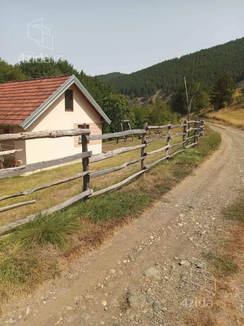 Građevinsko zemljište | 4zida