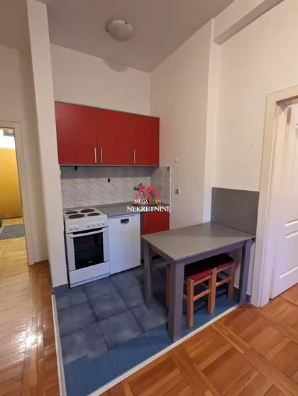 Bulevar Cara Lazara | 4zida.rs