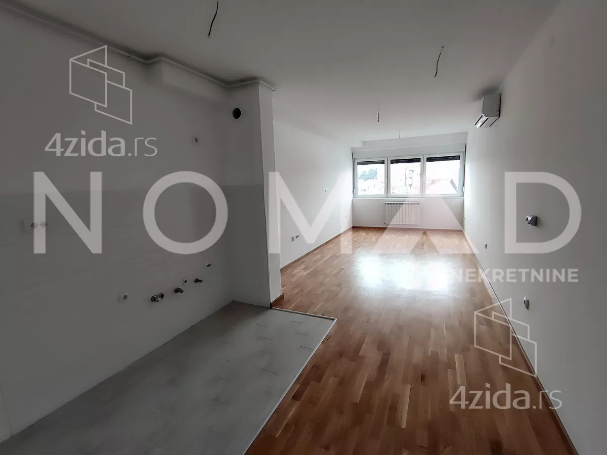 Garsonjera | 4zida