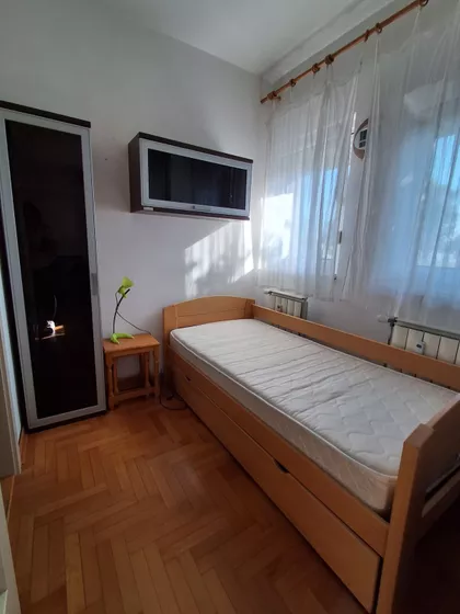 Jugovićevo | 4zida.rs
