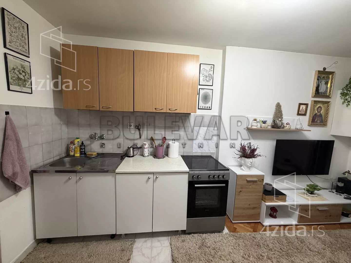 Jednoiposoban stan | 4zida