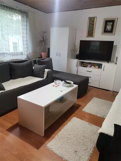 Mali Radanovac | 4zida.rs